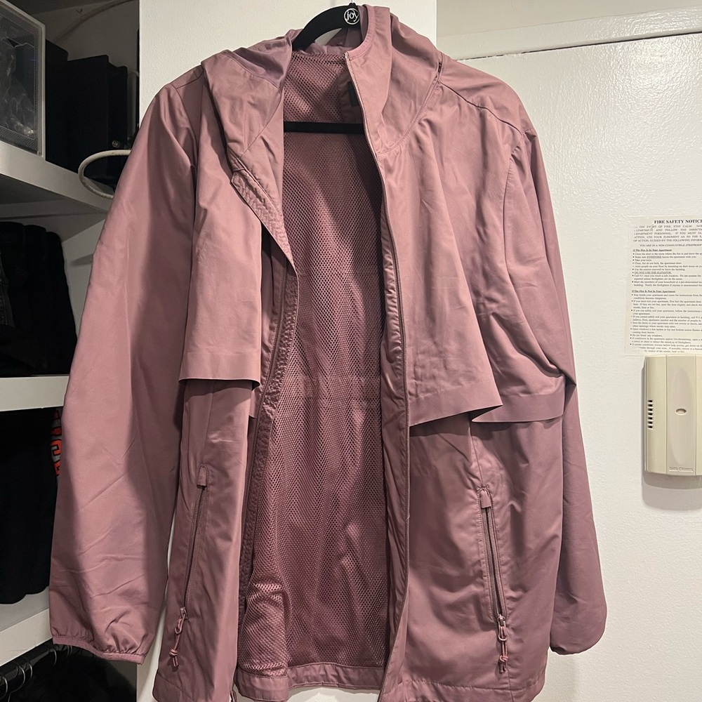 womens windbreaker